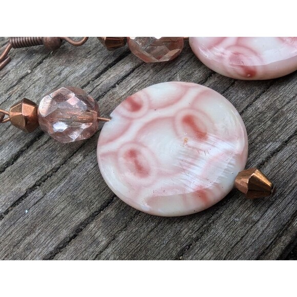 Vintage Shell Earrings Beachy Jewelry - Picture 7 of 8